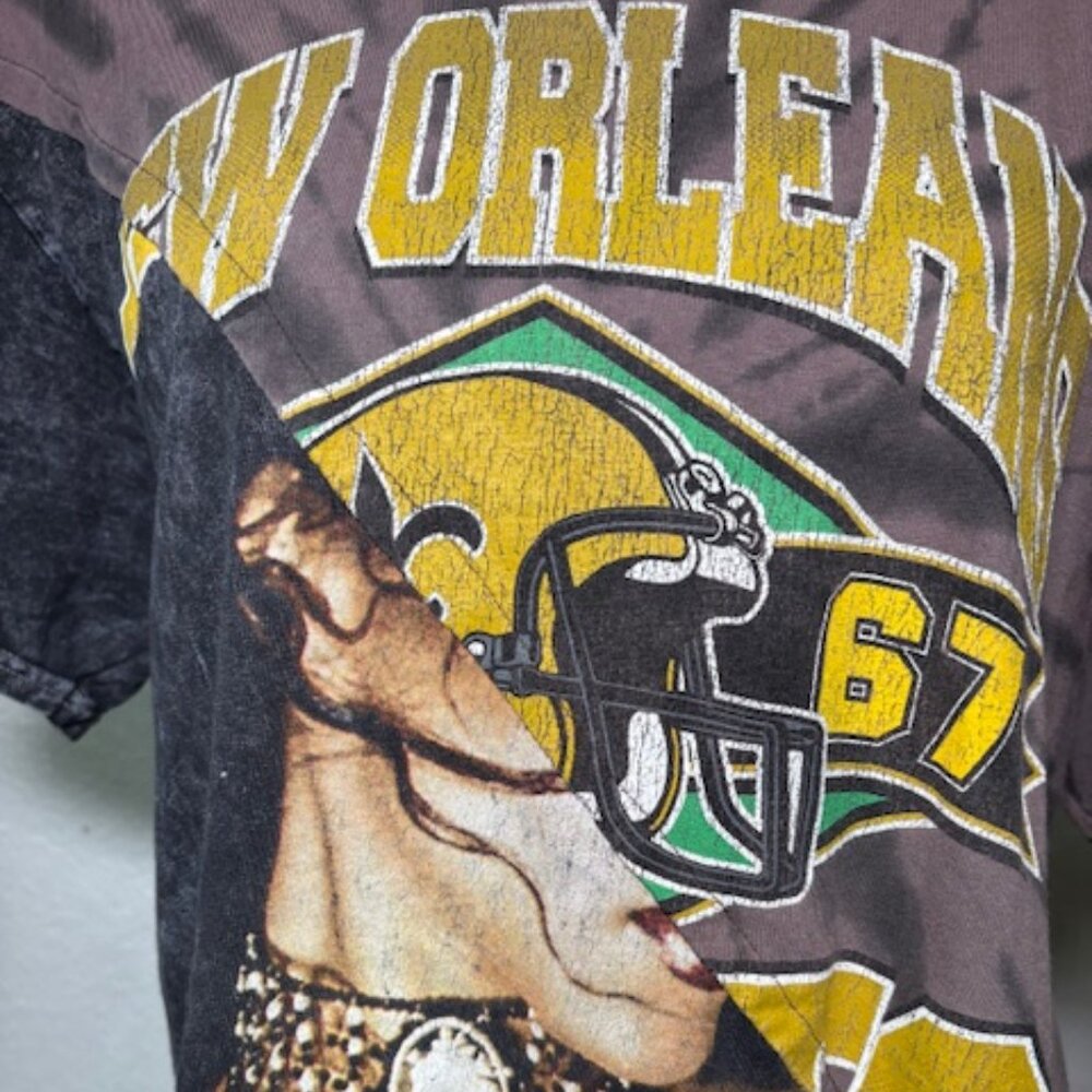 Custom Vintage New Orleans Saints Graphic Tee – Size XL